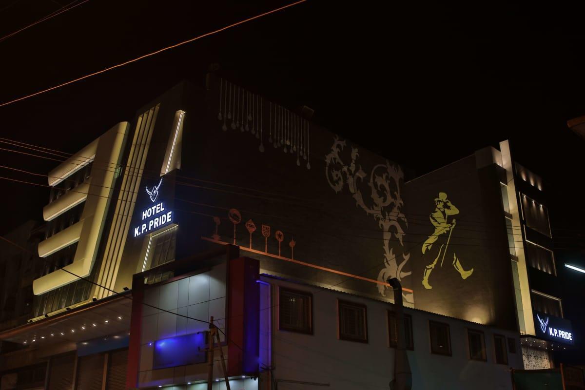 Hotel K P Pride Jalgaon Luaran gambar